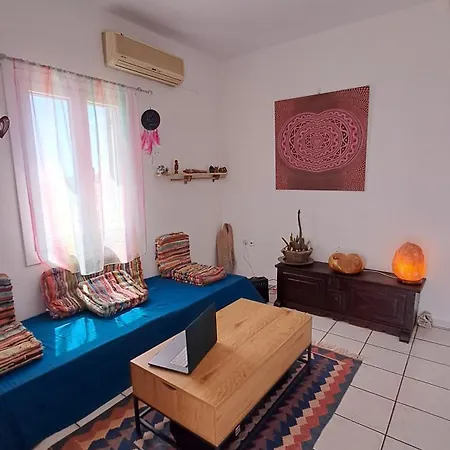 Syros Mandala بيت للعطل